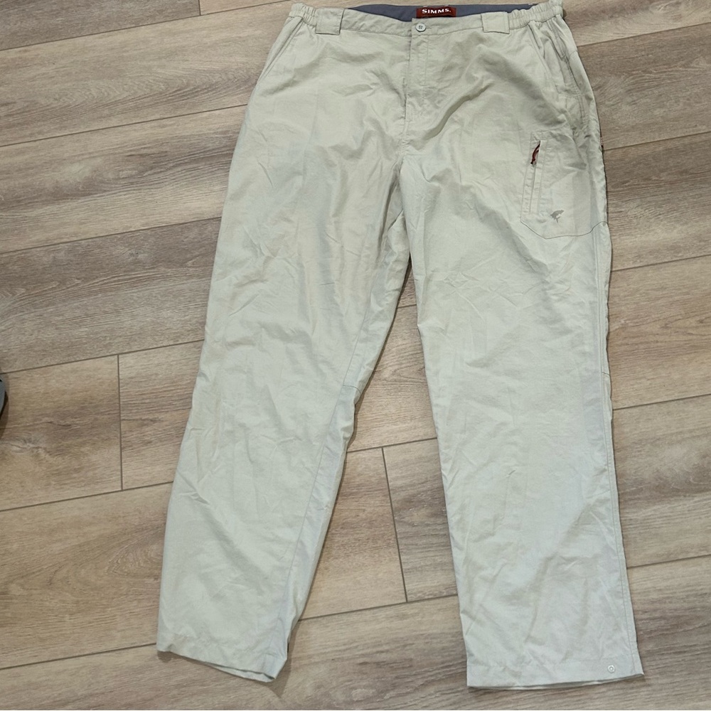 SIMMS ultra light core3 fishing pants. Excellent like new condition size 2XL